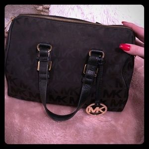 FLASH SALE Black Michael kors Grayson satchel bag